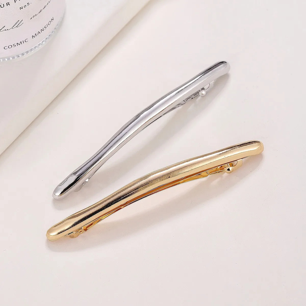 Women'S Simple Style Solid Color Metal Plating Hair Clip