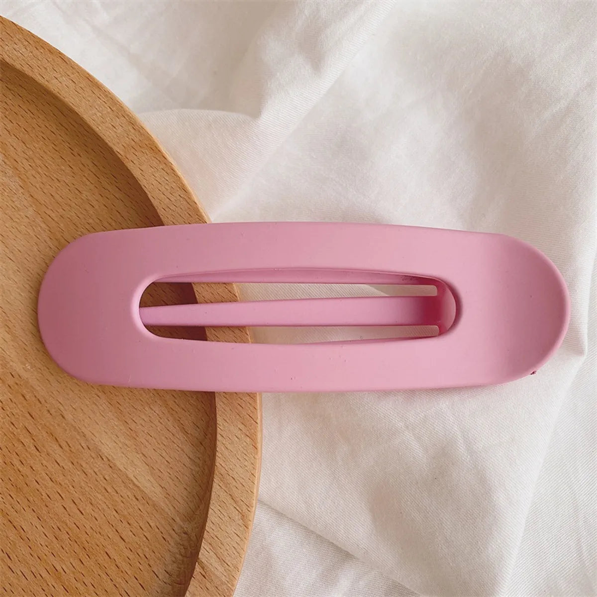 Women'S Simple Style Solid Color Plastic Hair Clip