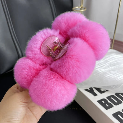 Women'S Simple Style Solid Color Plush Hair Claws