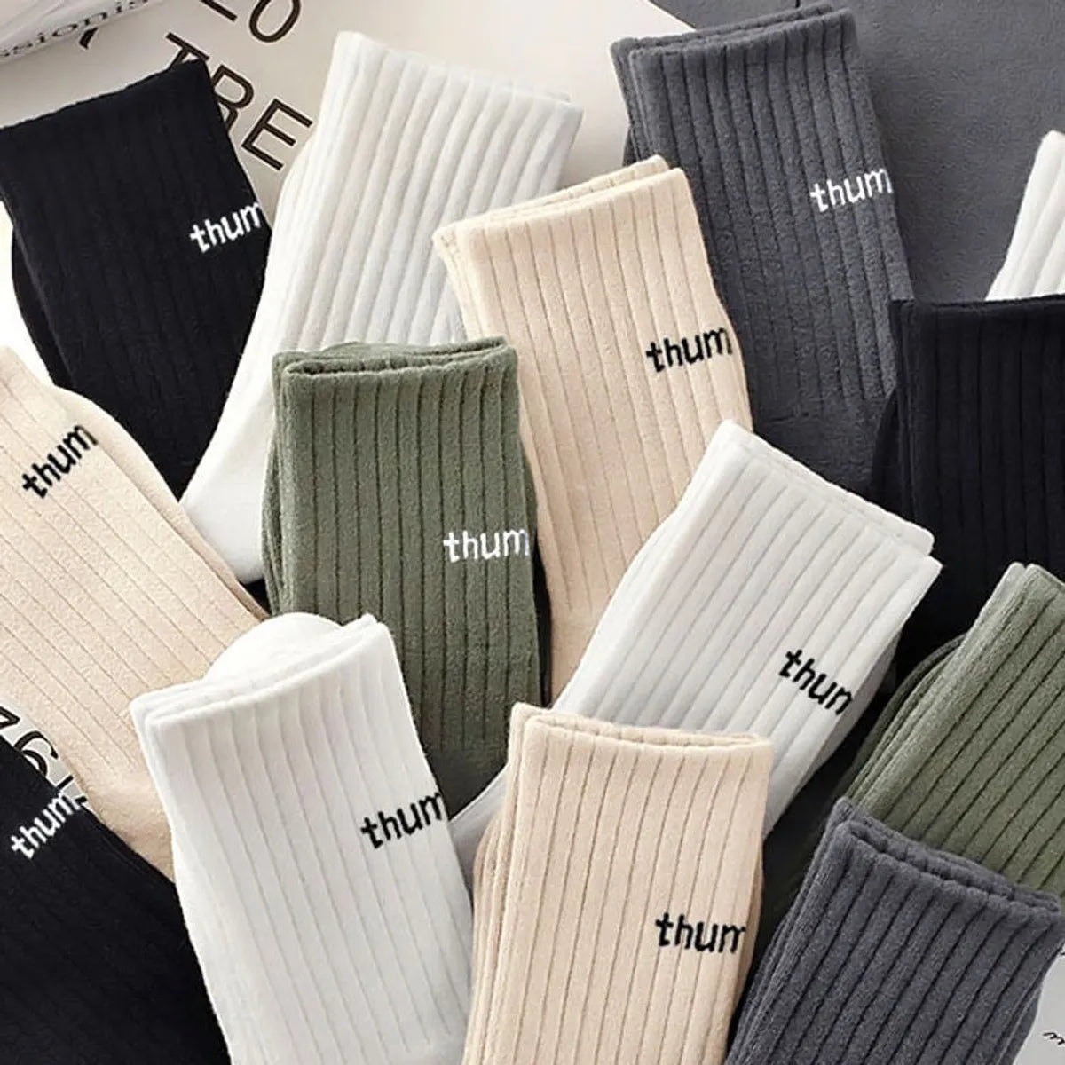 Women'S Simple Style Solid Color Polyester Crew Socks A Pair