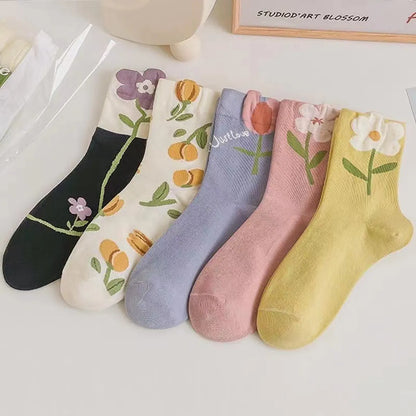 Women'S Sweet Flower Polyester Cotton Crew Socks A Pair