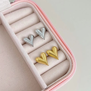 Women's Sweet Heart Shape Stainless Steel Ear Studs Heart Metal No Inlaid Stainless Steel Earrings