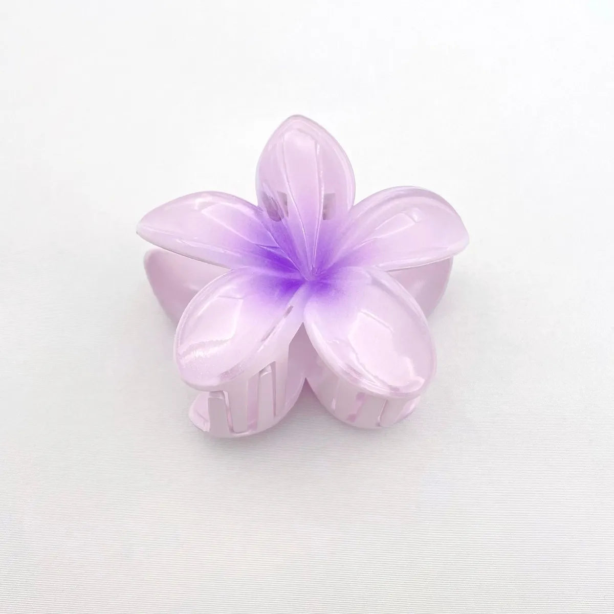 Women'S Sweet Simple Style Artistic Flower Plastic Hair Claws