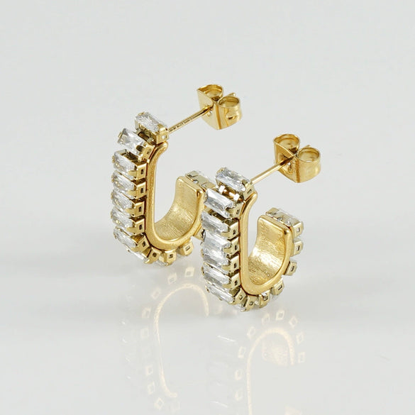 Women 316L Stainless Steel U Shaped Geometric Diamond Earrings With 18K Vacuum Plating And Electroplating Treatment