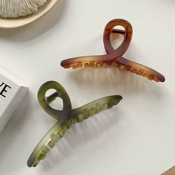 Women's Acrylic Matte Hair Clip French Retro Style With Baking Paint Treatment