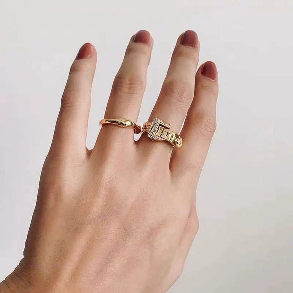 Women's Adjustable Brass Fashion Ring With Soft Chain And Rhinestone Belt Buckle Design