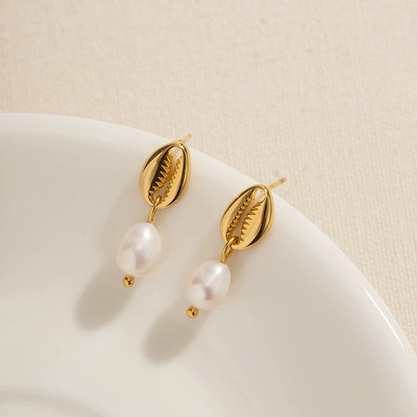 Women's Allmatch Geometric Pearl Earrings With Electroplating And 18K Gold Color