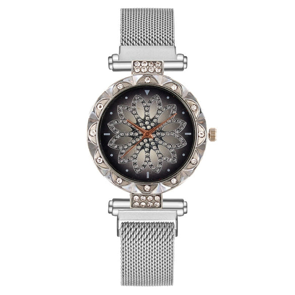 Women's Alloy And Metal Strap Watch With Round Dial And Suction Iron Buckle Fashion Style