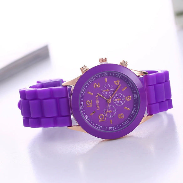 Women's Alloy And Silicone Leisure Style Round Dial Quartz Wristwatch