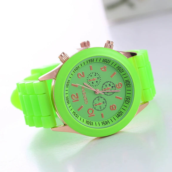 Women's Alloy And Silicone Leisure Style Round Dial Quartz Wristwatch