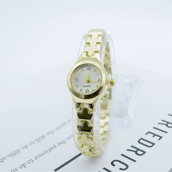 Women's Alloy And Stainless Steel Casual Quartz Watch With Round Dial And Spiral Crown