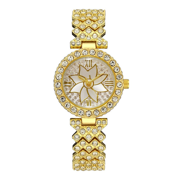 Women's Alloy And Stainless Steel Round Dial Diamond Mixed Scale Quartz Watch And Gypsophila Bracelet Fashion Gift Set