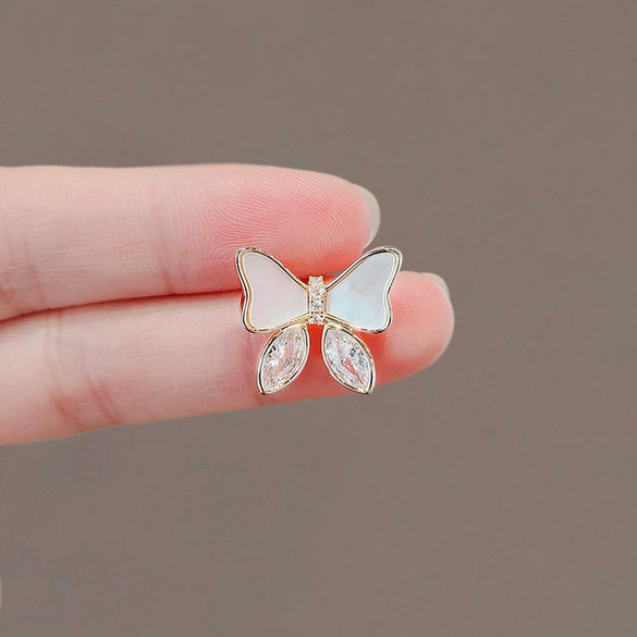 Women's Alloy Animal Butterfly Electroplated Brooch For Suit Fixing And Decoration