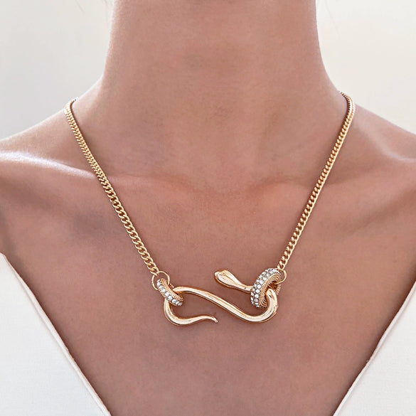Women's Alloy Animal Snake Cuban Chain Electroplated Necklace