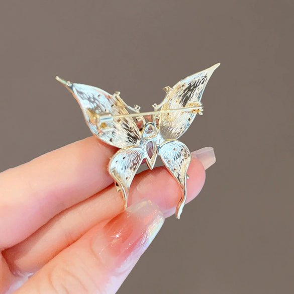 Women's Alloy Black Wing Butterfly Shining Design Sense Electroplated Brooch Pin Accessories