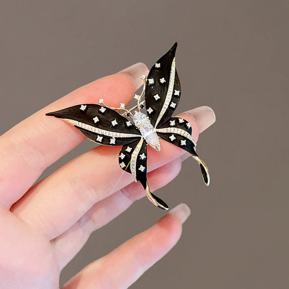 Women's Alloy Black Wing Butterfly Shining Design Sense Electroplated Brooch Pin Accessories