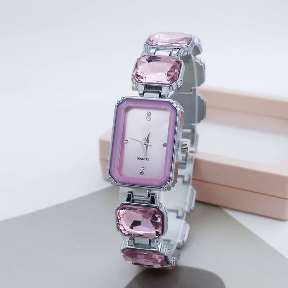 Women's Alloy Bracelet Quartz Watch With Square Dial And Fashion Style