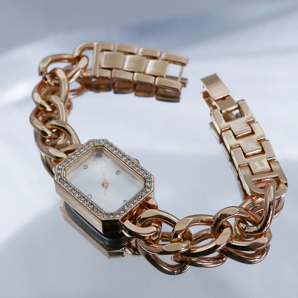 Women's Alloy Bracelet Watch Square Diamond Set Quartz Fashion Elegant Casual