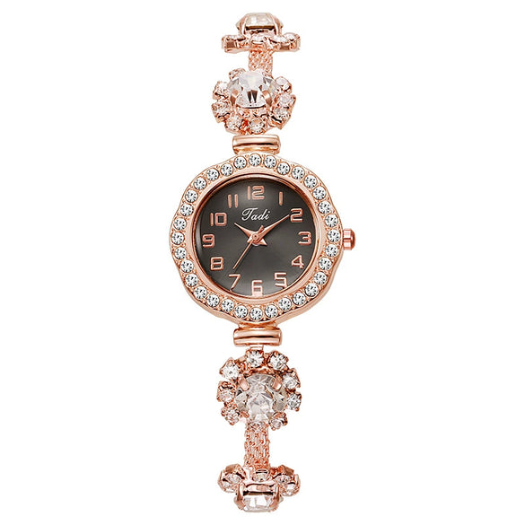 Women's Alloy Bracelet Watch With Fashionable Style And Spiral Crown