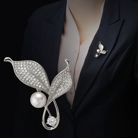 Women's Alloy Brooch With Flower Pattern And Electroplating Treatment