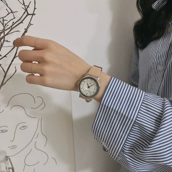 Women's Alloy Case Imitation Leather Strap Stainless Steel Clasp Round Dial Leisure Style Watch