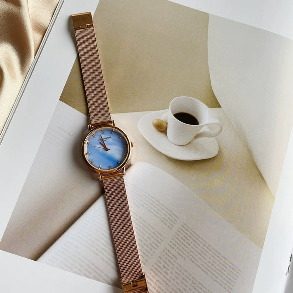 Women's Alloy Case Ordinary Glass Mirror Fashion Starry Sky Watch