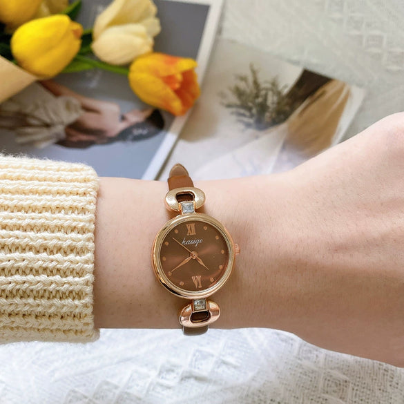 Women's Alloy Case Ordinary Glass Mirror Small Dial Thin Belt Retro Niche Chic Literary Style Watch