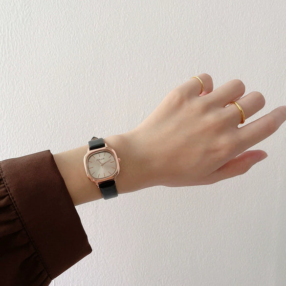 Women's Alloy Case Ordinary Glass Mirror Square Dial Leisure Style Vintage Watch