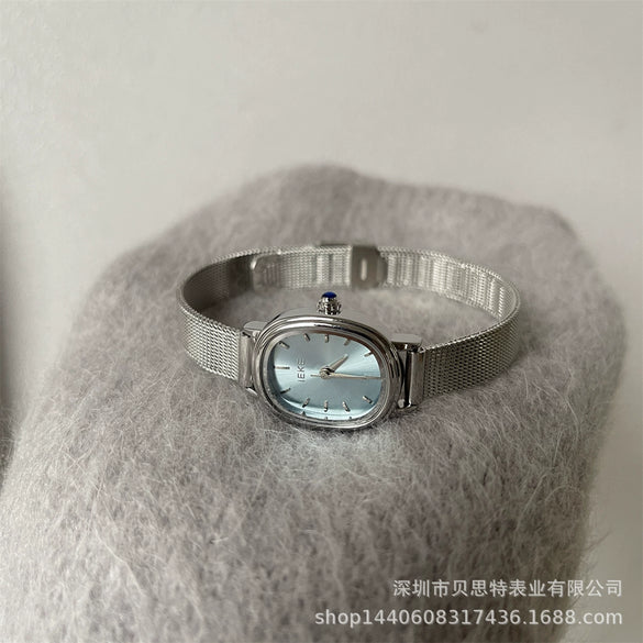 Women's Alloy Case Quartz Watch With Blue Fritillary Surface And Fashion Style