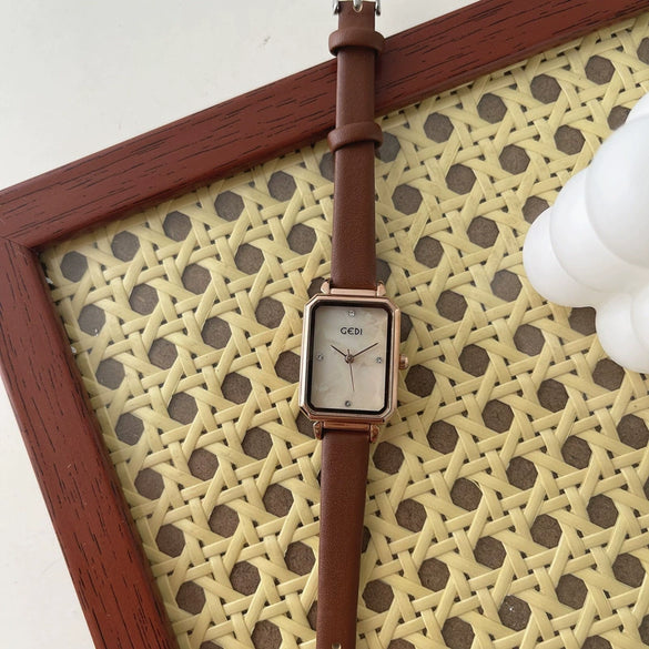 Women's Alloy Case Rectangular Quartz Face Watch With Ordinary Glass Mirror