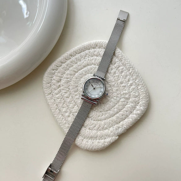 Women's Alloy Case Round Gold Watch