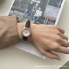 Women's Alloy Case Small Round Vintage Artistic Watch