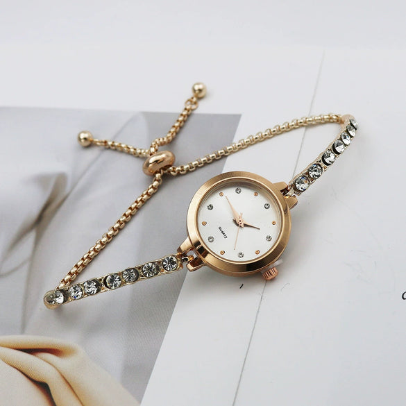 Women's Alloy Case Stainless Steel Strap Round Dial Quartz Bracelet Watch With Mineral Reinforced Glass Mirror Simple Light Luxury And Leisure Style
