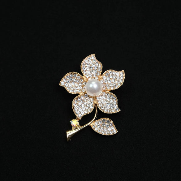 Women's Alloy Crystal Brooch With Electroplating And Plants Flowers Design