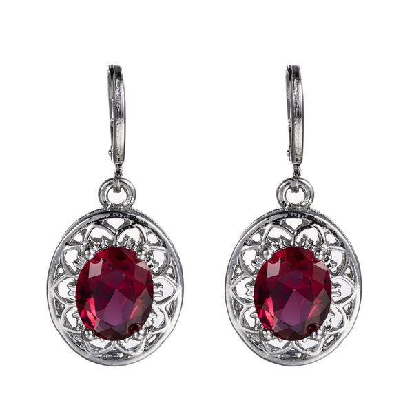 Women's Alloy Eggshaped Hollow Petal Ear Buckle Pendant Necklace With Electroplating And Original Geometric Design