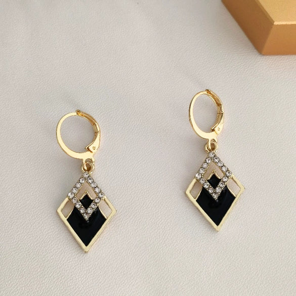 Women's Alloy Electroplated Minimalist Geometric Earrings