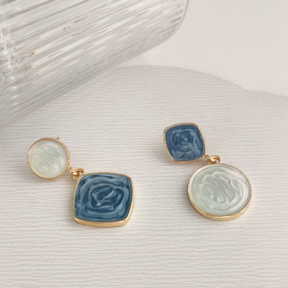 Women's Alloy Electroplated Minimalist Geometric Earrings