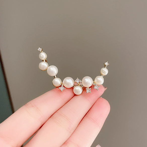 Women's Alloy Electroplated Pearl Meniscus Brooch Highend Simple Versatile Suit Corsage Antilight Pin Accessories