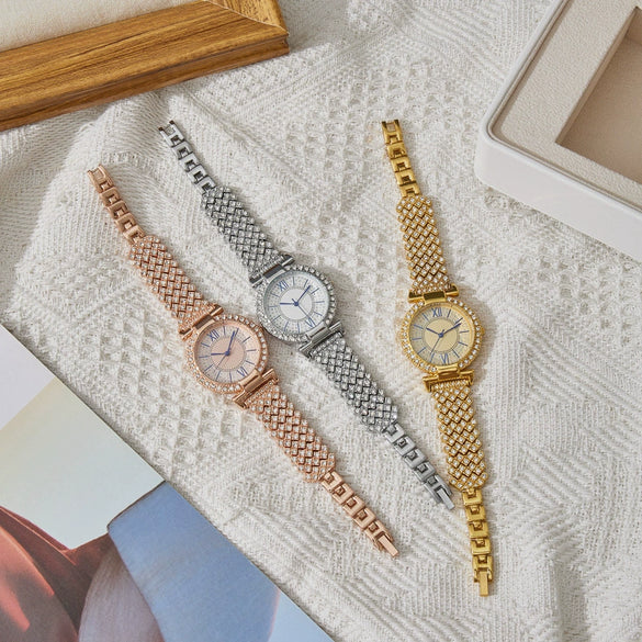 Women's Alloy Fashion Quartz Bracelet Watch With Round Dial And Stainless Steel Clasp