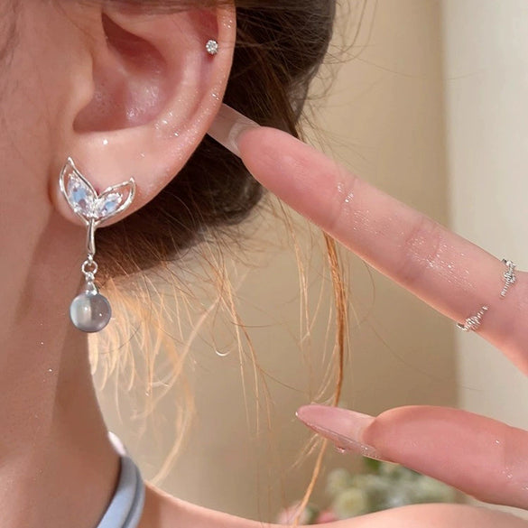 Women's Alloy Fishtail Bead Earrings With 925 Silver Needle Inlaid With Pearls Geometric Animal Style