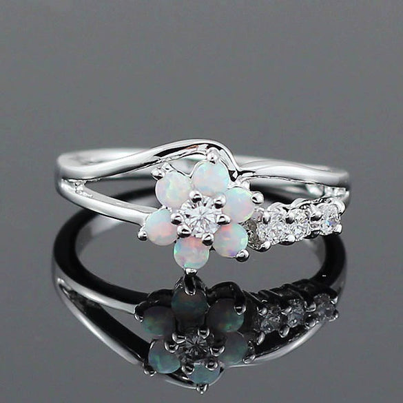 Women's Alloy Flower Ring With Faux Opal And Zircon Design