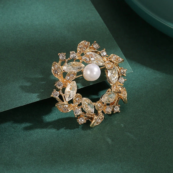 Women's Alloy Flower Shaped Retro Minimalist Electroplated Corsage Brooch Jewelry