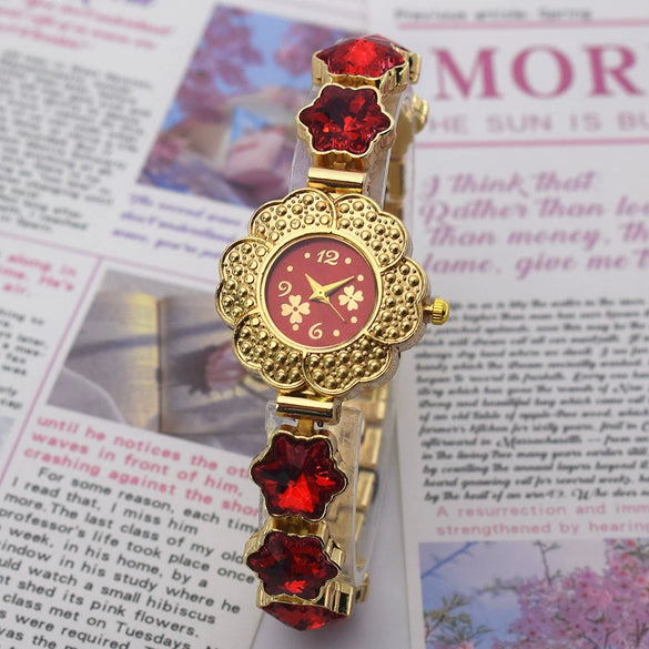 Women's Alloy Flowershaped Leisure Luxury Watch