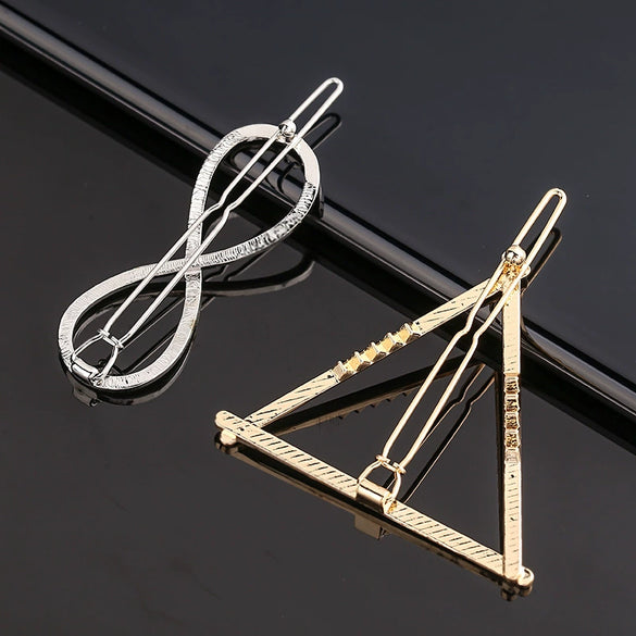 Women's Alloy Frog And Triangle Moon Hair Clip Electroplated Side Barrette With Simple Decorative Design