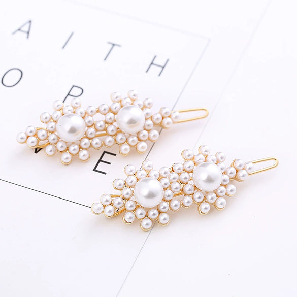Women's Alloy Frog Clip Hairpin With Highbright Pearl Bow Tie And Electroplating Process