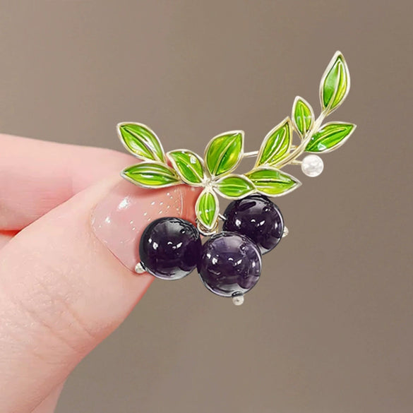 Women's Alloy Fruit Blueberry Electroplated Brooch Fashion Accessories