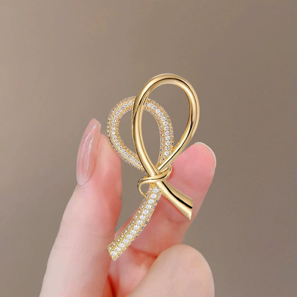 Women's Alloy Geometric Bow Brooch With Electroplating Design