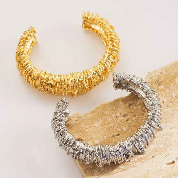 Women's Alloy Geometric Pattern Braided Open Bracelet With Electroplating Treatment Retro Light Luxury Heavy Industry Texture