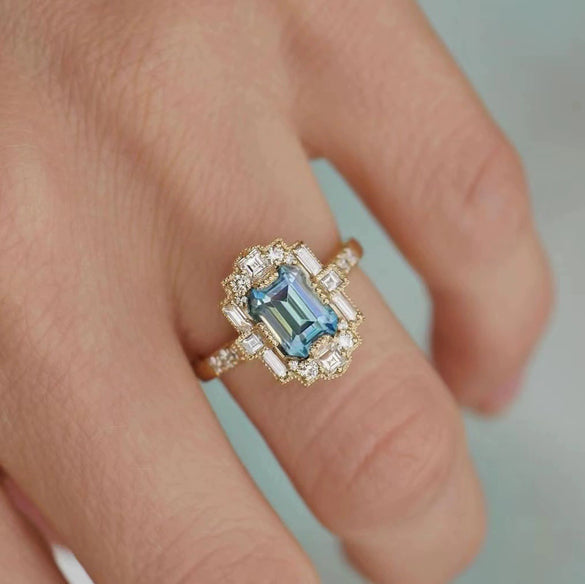 Women's Alloy Geometric Square Diamond Shiny Retro Highend Jewelry Ring With Electroplating