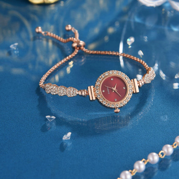 Women's Alloy Glass Quartz Fashion Round Bracelet Watch With Printed Logo